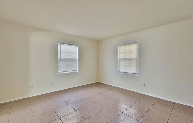 Newly Renovated Duplex
