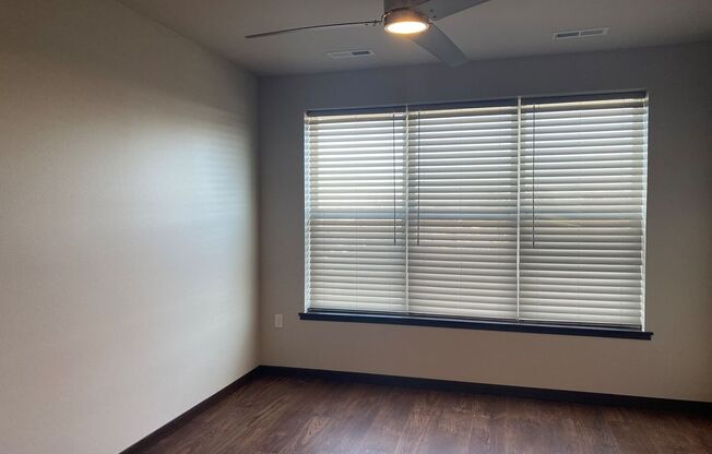 2 beds, 2 baths, 1,108 sqft, $1,580, Unit 1708-509