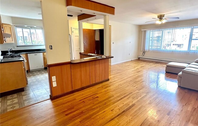 144 42 27 AVE