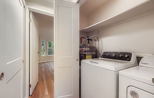 2 beds, 2 baths, 1,000 sqft, $2,595, Unit Unit C105