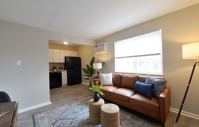 Newly Renovated All Electric 1 Bedroom in Maplewood!
