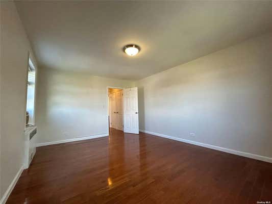 1 bed, 1 bath, $2,300, Unit C61