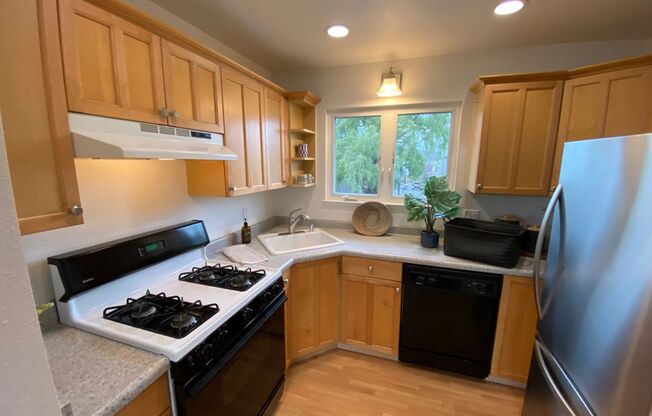 Newly remodeled 1 Bed 1 Bath home.