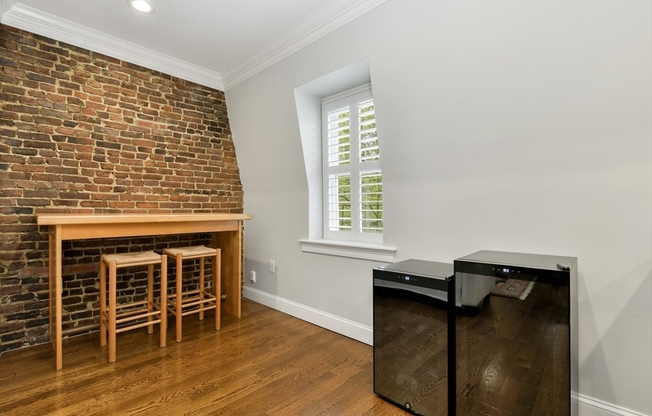 1 BECKLER AVE