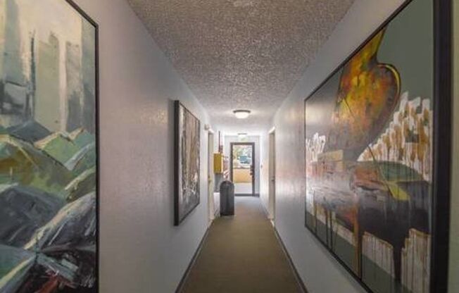 3 beds, 2 baths, 643 sqft, $1,950, Unit A405