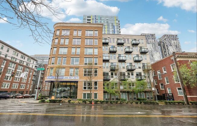 1 bed, 1 bath, 733 sqft, $1,725, Unit 601-MFTE