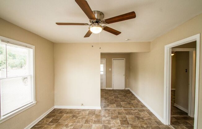 3 beds, 1 bath, $1,295