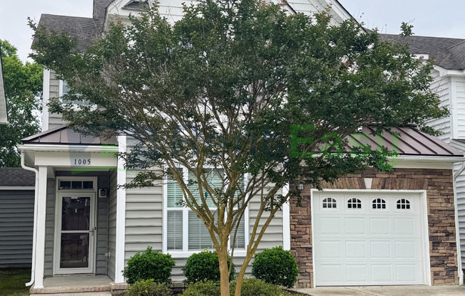 1005 SILVER CHARM CIR