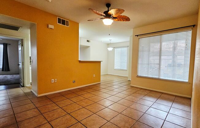 2 Beds and 2 full Bathrooms Condo for Rent