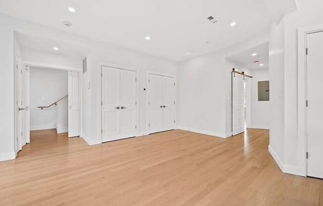 4383 WASHINGTON