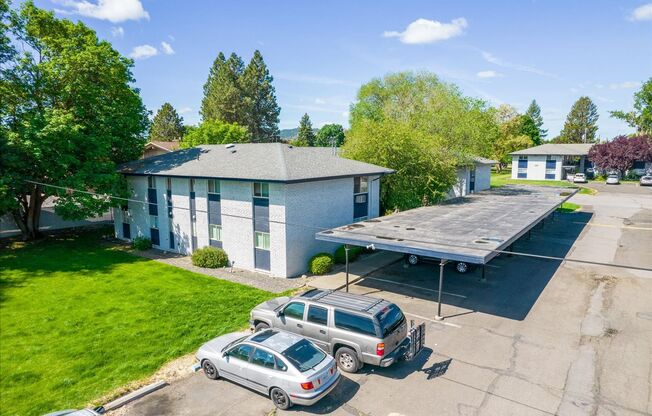 2 beds, 1 bath, 760 sqft, $1,100, Unit 31