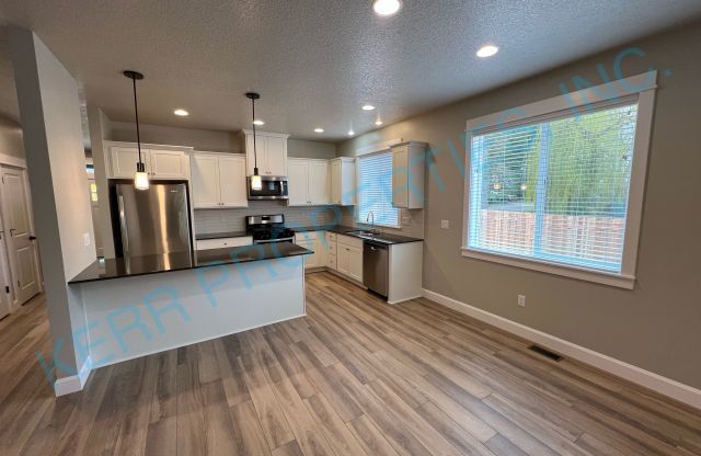 2087 SE SILVER SPG RD