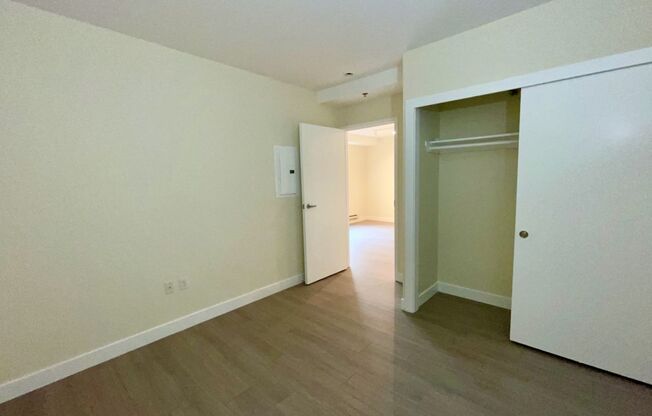 1 bed, 1 bath, 590 sqft, $2,165, Unit 208