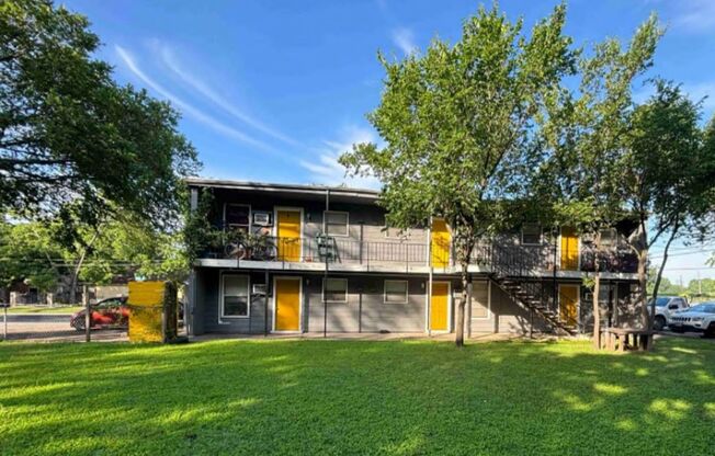 Updated Studio in East Austin