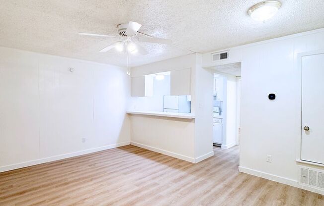 1 bed, 1 bath, 600 sqft, $1,239, Unit WWK-102