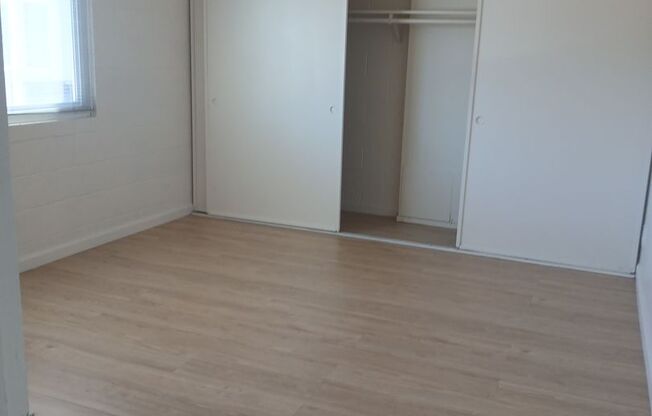 1 bed, 1 bath, 698 sqft, $1,200, Unit 221