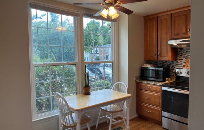 Well Mainainted -TH for Rent in Burke - 3 + 2.5