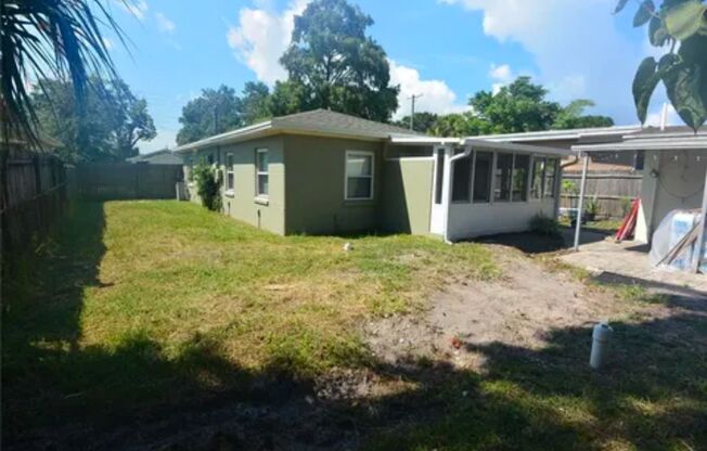 Charming 3BR/2BA Home for Rent – Prime Tampa Location! Apply today and receive the month of July free