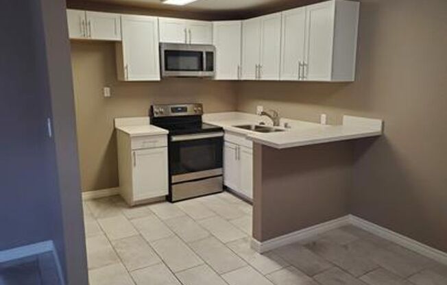 2nd Floor Remodeled Condo