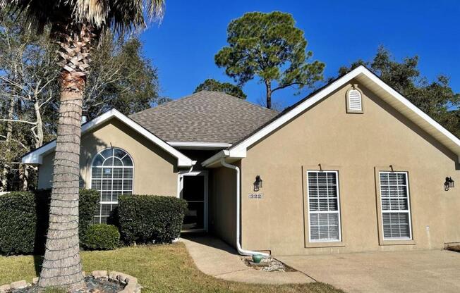 322 WOODCREST DR