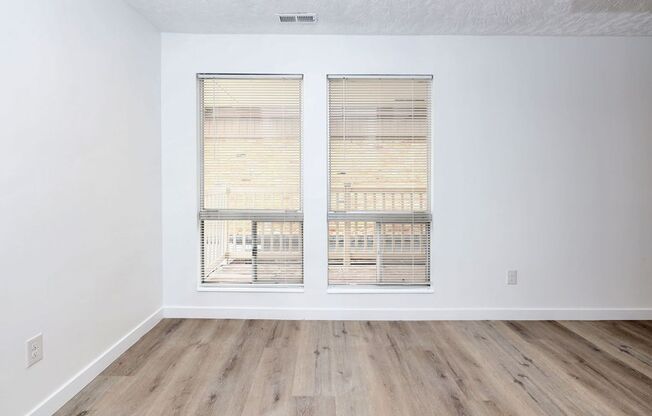 1 bed, 1 bath, 720 sqft, $1,095, Unit UNIT 12