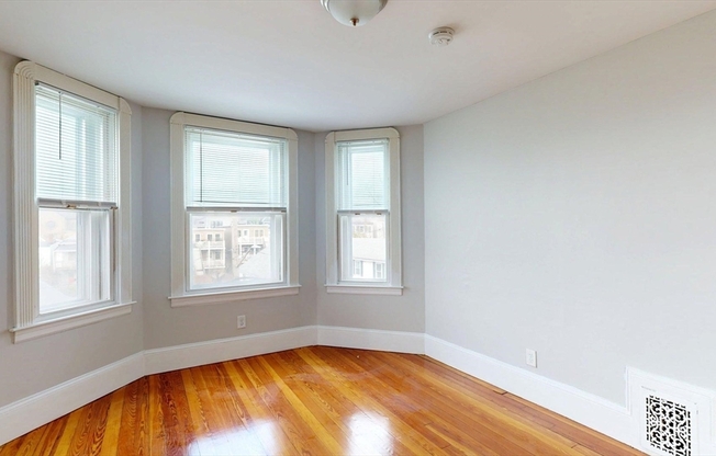 677 Bennington St.