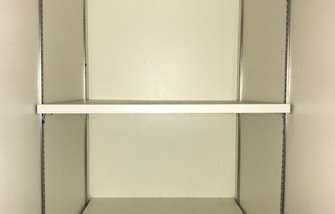 Studio, 1 bath, 359 sqft, $1,325, Unit 301