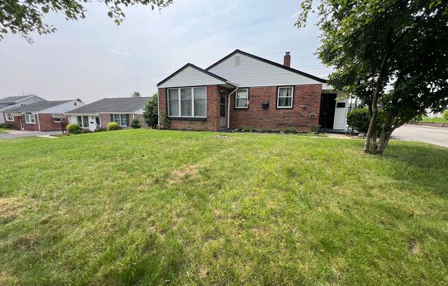Stunning Single Family Home in King of Prussia! Available NOW!
