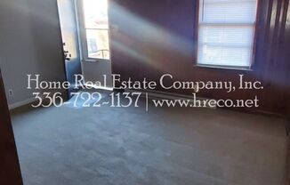 2 beds, 1 bath, $695, Unit 112