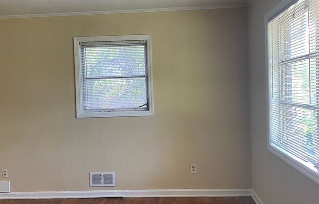 155 E. CLOVERHURST AVE | 3 BED 1 BATH IN 5 POINTS