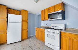 3 beds, 1 bath, $1,255, Unit 304 S Collins Ave Unit #2