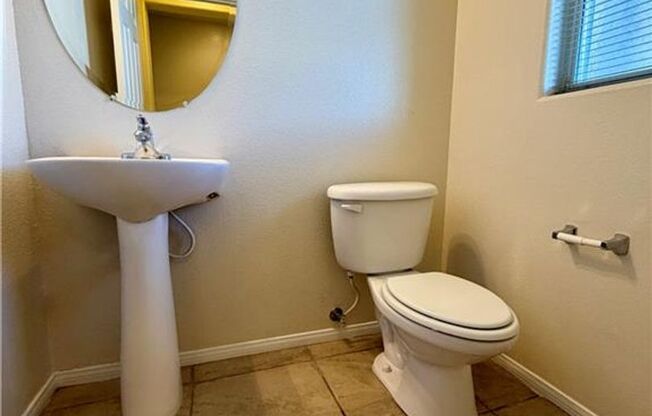 3 beds, 2.5 baths, $2,150