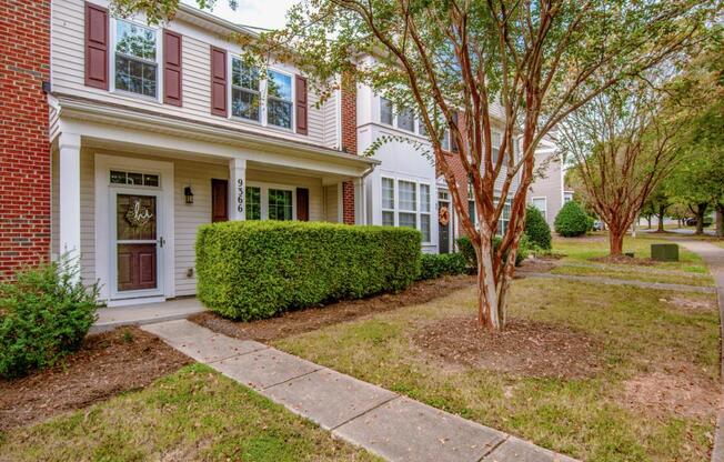 9366 GREENHEATHER DR