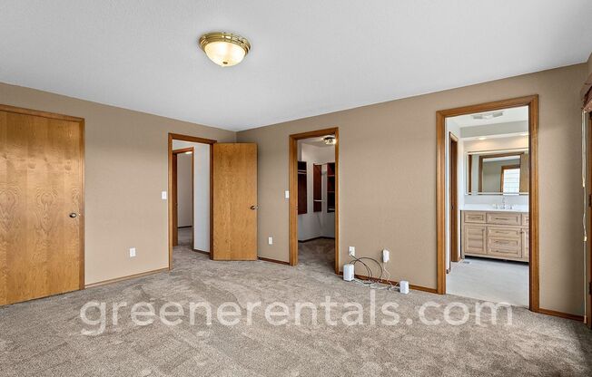 2 beds, 2 baths, $2,395