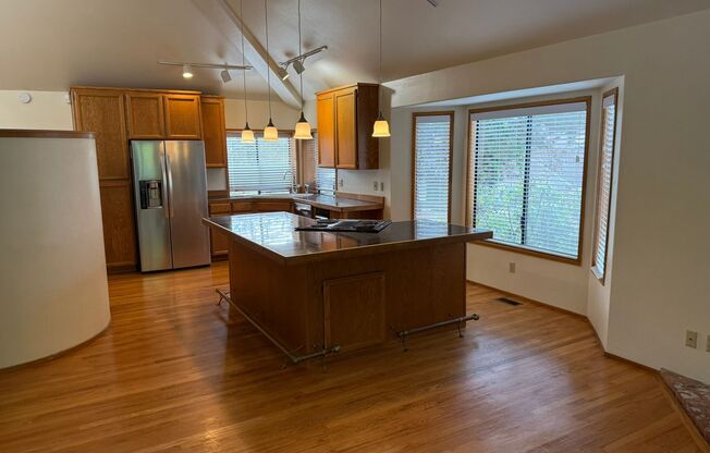 3Bd/2.5Ba Bellevue House