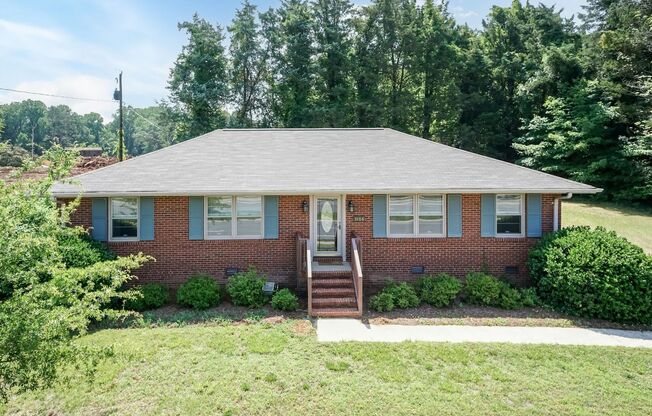 Spacious 3 Bed, 2 Bath Home with Open Floor Plan & Backyard Deck – Prime Greensboro Location!