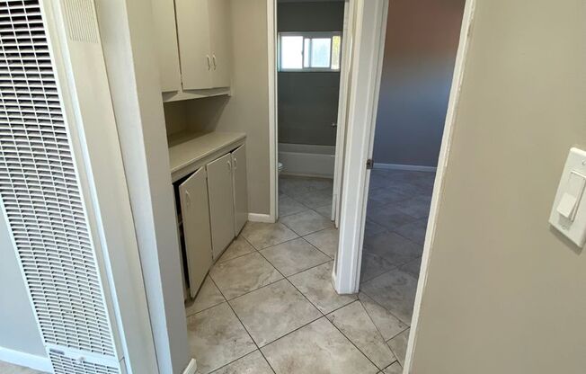 2 beds, 1 bath, 700 sqft, $1,895, Unit 3542 Unit C