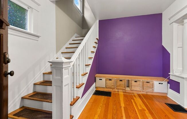 5726 N INTERSTATE HIGHWAY AVE