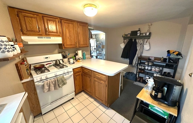 38 W CEDAR