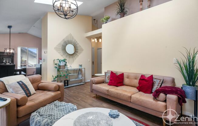 2 beds, 2 baths, $2,195, Unit # Z 276