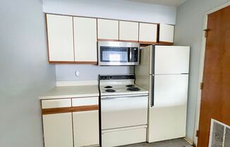 2 beds, 1 bath, 900 sqft, $850, Unit 4