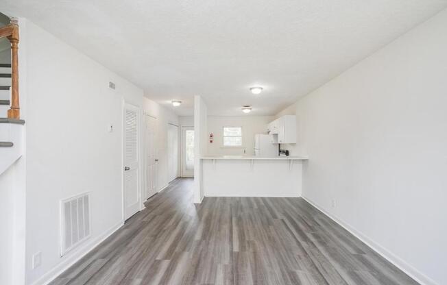 1517 MDW BND DR
