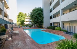 1 bed, 1 bath, 1,000 sqft, $2,325, Unit 415