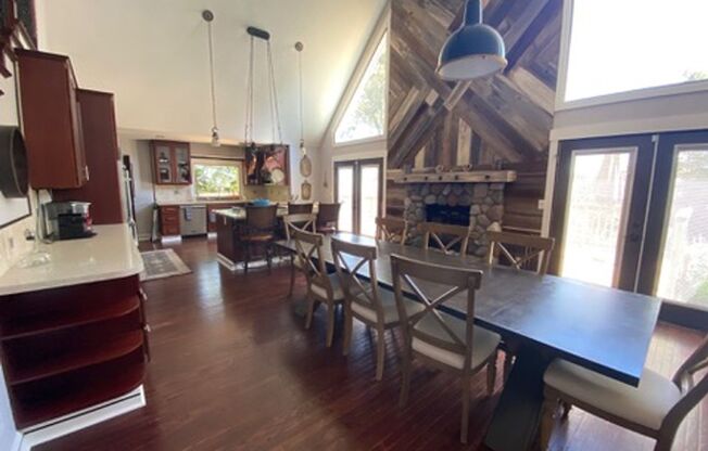 Epic REA - Beautiful Hilltop View Home in Circle Oaks, Napa (mostly Furnished)