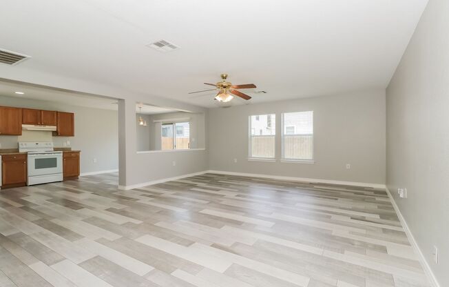 Amazing home ready to move in!