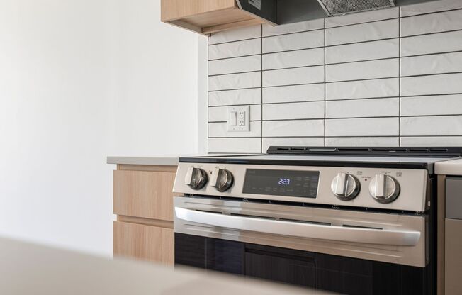 Studio, 1 bath, 444 sqft, $2,975, Unit 1-1C