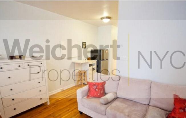 Studio, 1 bath, 400 sqft, $2,795, Unit 1-D