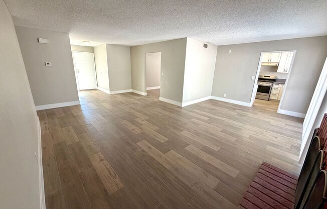 6950 Wedgewood Way., Las Vegas, NV 89147