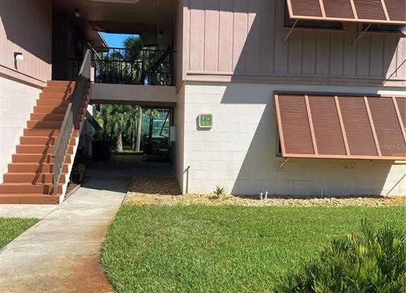 100 SWEETGUM WOODS CT