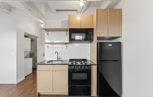 Studio, 1 bath, 212 sqft, $1,495, Unit 802